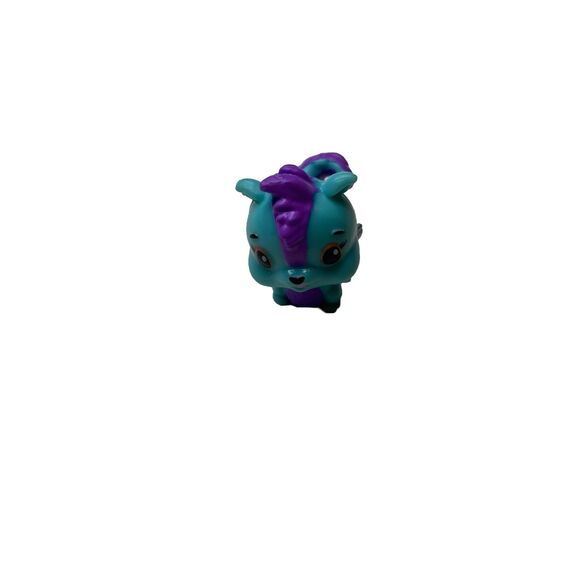Hatchimal Blue Squirrel with pink Wings 70710BDM - Picture 1 of 4